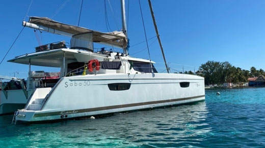 Yacht charter blog - Belize charter catamaran Discover