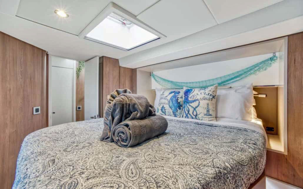 Catamaran Cilicia - Forward guest cabin