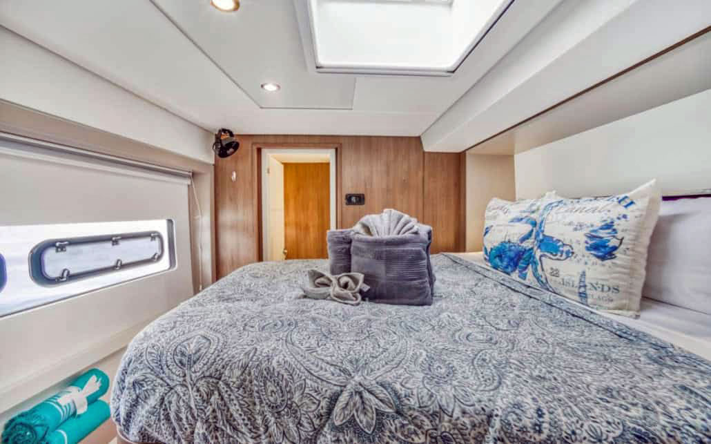 Catamaran Cilicia - Forward guest cabin
